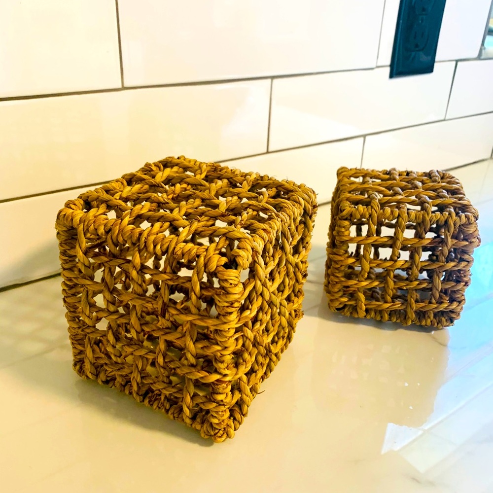 Wicker square decor - Picture 3 of 4